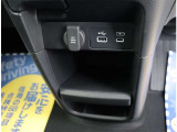 工場は運輸支局認証工場です。認証工場でしか整備出来ないメンテナンスは、国家整備士資格を保有したスタッフが責任をもって整備致します。