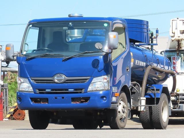 デュトロ  3.7t ワイド バキューム