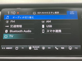 お好みの音楽を快適に楽しめるオーディオシステムを搭載。ラジオ、CD、USBなど、多彩なメディアに対応し、ドライブの雰囲気を盛り上げます。