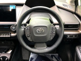 【純正革巻きステアリング】上質な革を使用することで、手にしっかり馴染みとても運転しやすいハンドルです♪