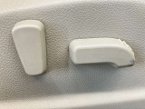 【パワーシート】電動でシートポジションの変更が可能です。手動式より細かくシート設定が可能ですのでより快適な姿勢でドライブを楽しんで頂けるでしょう。