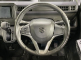 【純正革巻きステアリング】上質な革を使用することで、手にしっかり馴染みとても運転しやすいハンドルです♪