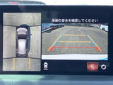 駐車時や後退時の安全をサポート。後方の状況を視覚的に確認できるため、初心者の方にも安心です。