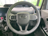 インテリアに合わせたデザインのステアリングは、運転される方のことも考え、運転しやすい形状、大きさです。是非一度、実際に触ってお確かめください。