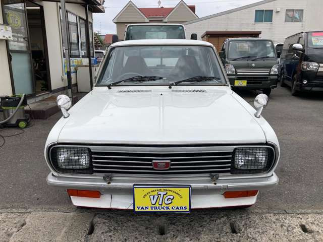 1991 Nissan Sunny Truck 1.2 Deluxe floor shift 4 MT Short photo 2