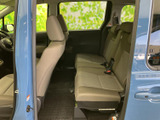 スライドドアの開閉がスムーズで、お子様や荷物の出し入れも楽々です。家族みんなで快適なカーライフを。