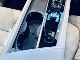 ◆LIBERALAは、輸入車選びの新たなスタイルを提案するインポート・セレクト・ブランドです。オーナー様となる方がクルマから直接感じる感性を第一にした、最良の一台との出会いをコーディネートいたします。