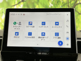 駐車時の後方確認をサポートするバックモニター。安全運転を心がけ、スムーズな後退をアシストします。