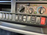 ネットでは伝えきれないお車の良さが多々ございますので、ぜひ一度お客様の厳しい目でお確かめください。ご来店はお気軽に!お待ちしております。