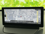 鮮明な地図表示で、安全運転をサポートします。スムーズな操作で、目的地を簡単に設定できます。最新の地図データで、常に正確な情報を提供します。