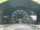 スタイリッシュなデザインと、見やすい表示で運転中の情報把握をサポート。直感的に状況を把握できます。