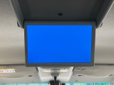 【フリップダウンモニター】大画面モニターで後席でもエンタメをお楽しみいただけます。小さなお子様にも大人気の装備です♪