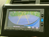 後退時の安全をサポートするバックモニターです。駐車時や狭い場所での取り回しをアシストし、安心して運転できます。
