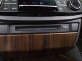 CDはもちろんの事、DVD&Blu-ray再生も可能です。フルセグ地デジにも対応しさらにBluetoothにも対応しております