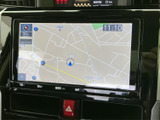 鮮明な地図表示で、スムーズなナビゲーションを実現。最新の交通情報も確認でき、安全運転をサポートします。