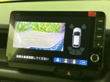高精細な地図表示で、目的地までの道順がひと目でわかります。周辺施設情報も充実しており、お出かけの計画もスムーズに行えます。安全運転をサポートします。