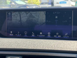 先進のナビゲーションシステムとオーディオ機能を搭載し、目的地設定や音楽再生をスムーズに行えます。快適なドライブを演出する頼もしい相棒です。