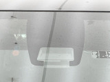 【トヨタセーフティセンス】走行中に前方の車両等を認識し、衝突しそうな時は警報とブレーキで衝突回避と被害軽減をアシスト。より安全にドライブをお楽しみいただけます。