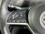 【ステアリングスイッチ】手元のボタンから、オーディオやナビなどの操作ができるので、よそ見をせずに安全に運転に集中できます!