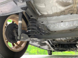 お車を安心してお乗りいただく為には、足回りの定期点検が欠かせません。サービスサポート(有償保証)では無料点検もご提供しており、安心のカーライフをお過ごしいただけるサポート体制が整っています。