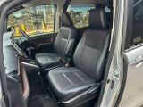 車内もキレイで嫌な臭いもありません☆車内の臭い、汚れが気になる方は内装のスチームクリーナーも施工可能です♪