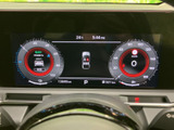 スタイリッシュなデザインと見やすい表示で、車両の状態を把握しやすく、安心して運転できます。