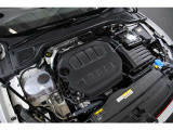 2.0L 直列4気筒DOHCターボ、265ps/37.7kgm、全長&times;全幅&times;全高mm 4295&times;1790&times;1465mm、車両重量 1450kg