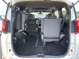 【ラゲッジスペース】展示車両のシートアレンジなど実際にお使いになるシチュエーションを想像しながらご覧いただけます♪