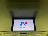【フリップダウンモニター】大画面モニターで後席でもエンタメをお楽しみいただけます。小さなお子様にも大人気の装備です♪