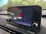 【メーカー純正ナビ】インテリアに溶け込むスタイリッシュな「専用設計」メーカーナビを装備♪視認性や操作性など基本性能にも優れ、より上質なカーライフをお楽しみいただけます。