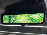 【デジタルインナーミラー】後席の大きな荷物や同乗者で後方が確認しづらい時でも安心!カメラが撮影した車両後方の映像をルームミラー内に表示。クリアな視界で状況の確認が可能です!