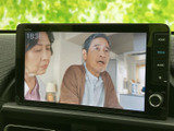 停車時にテレビ放送を視聴可能。お子様のお供や休憩時間など、移動時間を有効活用できます。