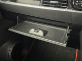 店舗にて現車の確認もいただけますので、お電話で在庫のご確認の上是非ご来店くださいませ。