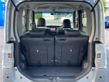普段のお買い物や通勤、送迎等に十分な荷室スペースを確保しております。セカンドシートを倒すと、大きな荷物の積載も可能です♪