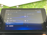 お好みの音楽を、高音質で楽しめます。Bluetooth接続も可能で、スマートフォンとの連携も簡単です。ドライブのお供に最適です。