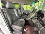 運転席シート廻りは使用感も少なく、良好な状態となっています。丁寧に使われていたことがよくわかりますね。