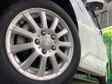 弊社では、全車『修復歴なし』のお車のみ取り扱っております。専任バイヤーによる厳選した仕入れの後、入庫後の車両チェックを行い、ネクステージが認定した高品質な中古車をご提供しております。