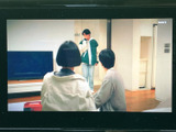停車時に、お好きな番組を大画面で楽しめます。移動時間も快適なエンターテイメント空間を提供します。