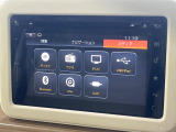 【ディスプレイオーディオ】お持ちのスマホやMP3プレイヤーとの無線接続で音楽再生が可能!コードで繋ぐわずらわしさも無く、手軽にお気に入りの音楽を楽しめます。