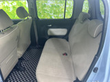 後部座席の乗降性を高めた、広々としたドア空間が特徴です。お子様やご年配の方でも、乗り降りしやすい設計となっています。