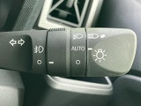 スムーズな操作で、安全な車線変更をサポート。視認性の高いデザインで、周囲の状況を把握しながら運転できます。