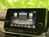 多彩な機能を備えた先進のナビゲーションシステム。目的地設定もスムーズに行え、快適なドライブをサポートしてくれるでしょう。