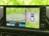 高画質のモニターで、映像やゲームを鮮やかに楽しめます。停車時に後部座席でコンテンツを楽しむのもおすすめです。