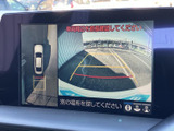 駐車や後退時の安全をサポートするバックモニター。後方の状況を映像で確認でき、安心して運転できます。