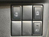 【パワースライドドア】スマートキーや運転席のスイッチでスライドドアの開閉が可能♪電動だから力を入れてドアを開ける必要が無く、小さいお子様でも、重い荷物を持っている時もラクに開け閉めできます♪