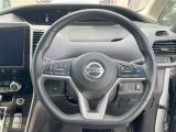 【純正革巻きステアリング】上質な革を使用することで、手にしっかり馴染みとても運転しやすいハンドルです♪