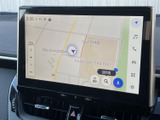 鮮明な地図表示で、視認性の高いナビゲーションを実現します。目的地までのルートを簡単に見つけられ、安全運転をサポートします。