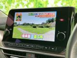 停車時にテレビ機能を活用できます。休憩時間や待ち時間などに、リラックスした時間をお過ごしいただけます。