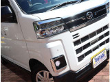 【車屋】として、長く車業界に従事した経験豊富なスタッフが多数在籍しております。