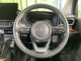 【純正革巻きステアリング】上質な革を使用することで、手にしっかり馴染みとても運転しやすいハンドルです♪